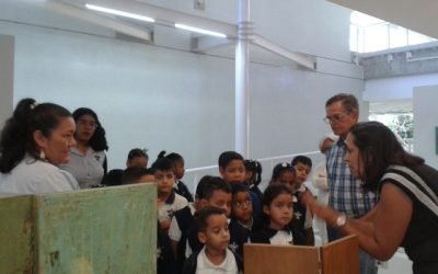 Visita Niños Colegio San Agustín de La Vega a la Exposición “Pensar el decir” en el Centro Cultural UCAB